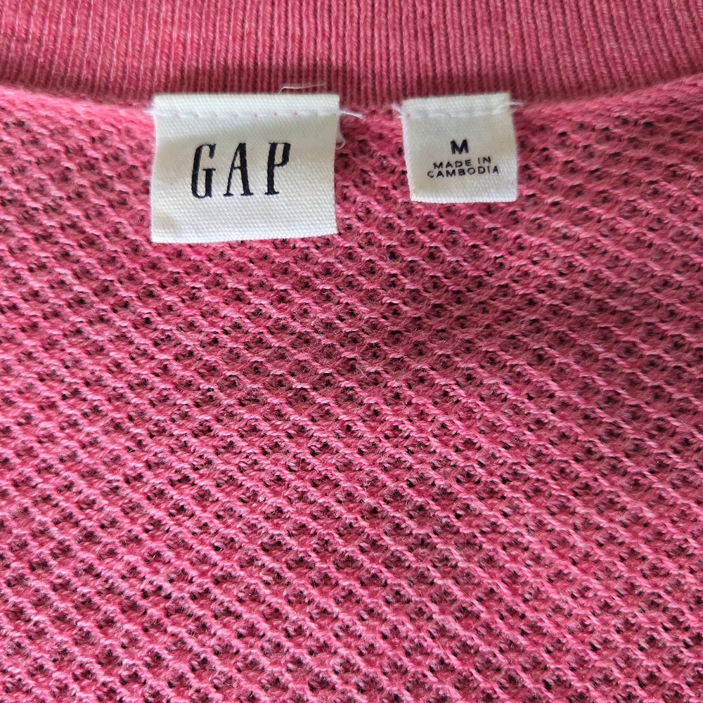 Classic V-Neck Pink Women's Sweater - Picture 2 of 3